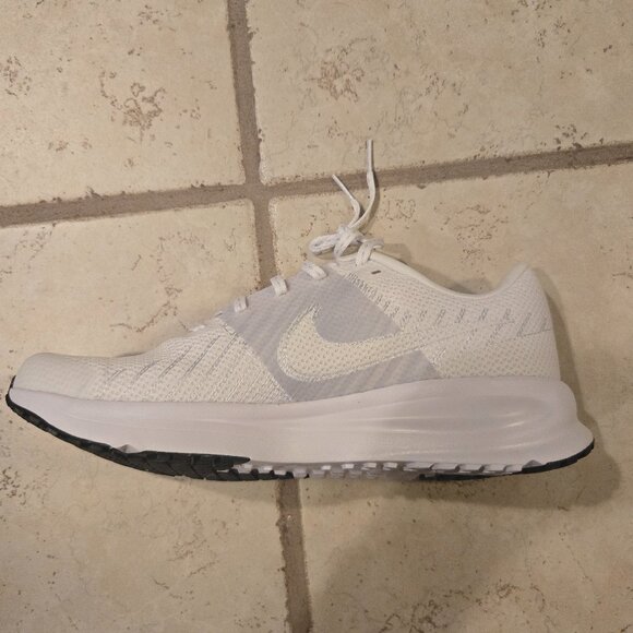 Brand New Nike Run Defy HM9594-100 Men's White Size 9.5 Shoes - Picture 2 of 9